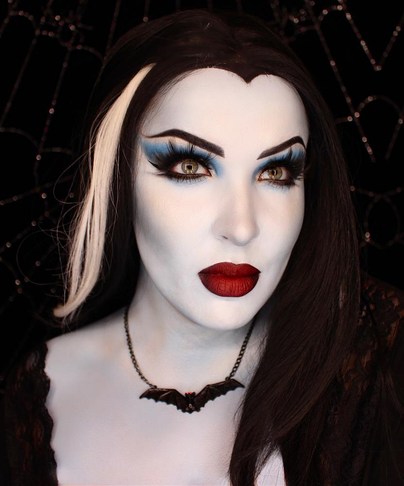 Gothic Halloween Makeup: Lily Munster